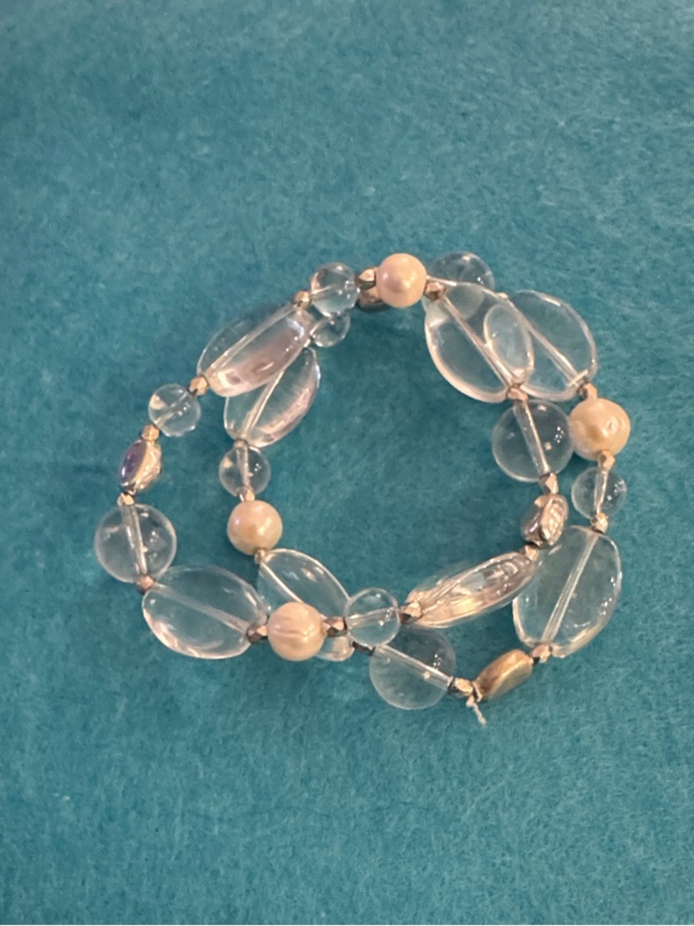 Clear Beaded Stretch Bracelet with Ivory Accent Beads 0171